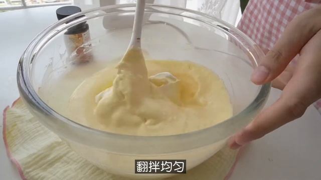 Tiramisù|10分钟意大利传统提拉米苏教程！|绝密！新配方新方法大公开！|珠妹爱死这个小蛋糕了！【珠圆玉润小姐】 смотреть онлайн