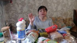 Жизнь в деревне. Муж получил пенсию, поехали в магазин купили продуктов. Выпуск 509