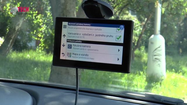 Garmin Drive Assist: Všestranný asistent pre zvýšenie komfortu a bezpečnosti vodiča смотреть онлайн