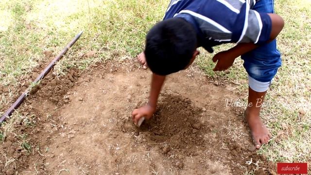 CLAY POT UNDER CHICKEN GRILL|Village style preparation in Tamil|smoke chicken|village boys cooking смотреть онлайн