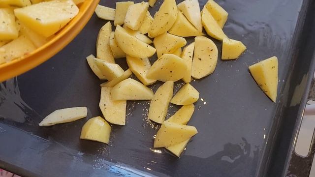 Картофель по-деревенски