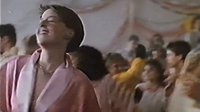 Coca Cola Teen Social TV Advert Australia 1980s смотреть онлайн