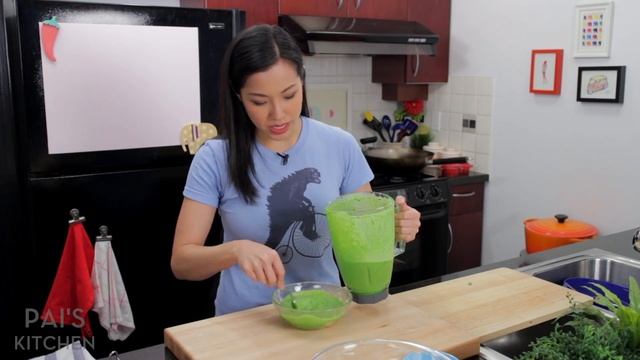 Healthy Popeye Muffin Recipe 🌱 - Pai's Kitchen! смотреть онлайн