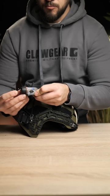 ASMR Customize a Tactical Helmet #asmr #helmet #tacticalgear #airsoft #reels #custom #thermal #army смотреть онлайн