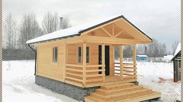 Кости распаришь-тело исправишь! Симпатичная баня из бруса 4х7 в Кингисеппе Ленинградской области смотреть онлайн