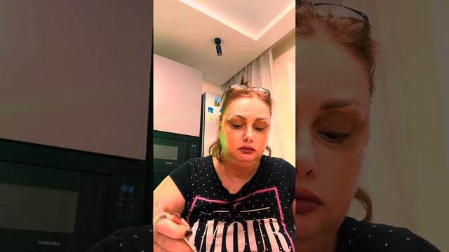 Ночной доЖор🌝Простая Русская еда самая вкусная, особенно ночью🌙Присоединяйтесь😉 смотреть онлайн