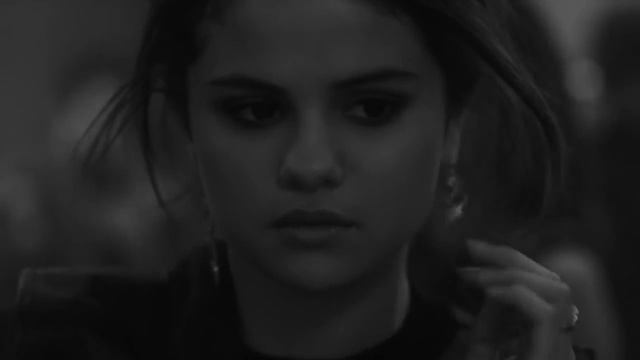 Selena Gomez ft. Shawn Mendes - The Heart's Weight смотреть онлайн