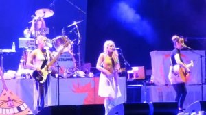 KATZENJAMMER «Shine Like Neon Rays» - live am 8.8.15 auf dem Open Flair Festival