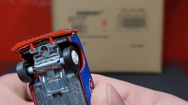 Unboxing: Greenlight - Dually Drivers Series 11 смотреть онлайн