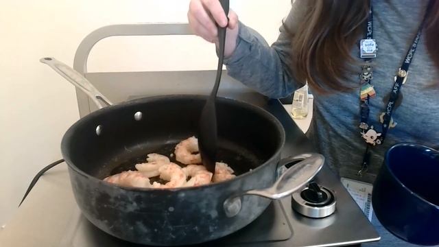 The Library Kitchen | Garlic Shrimp with Smoked Paprika and Honey смотреть онлайн