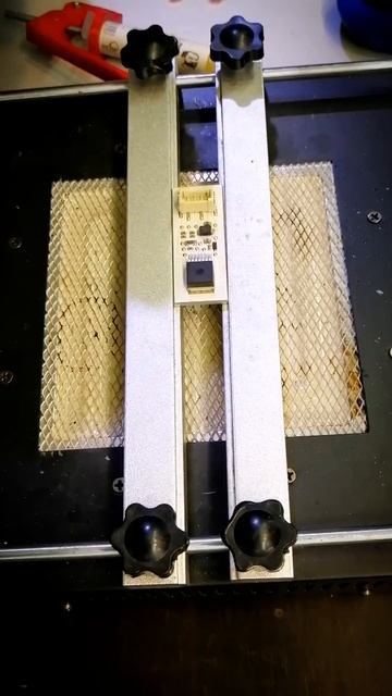 Неисправность фонарика габарита BMW X-серии в F-кузове #automobile #ремонт #led #bmw #postal_man