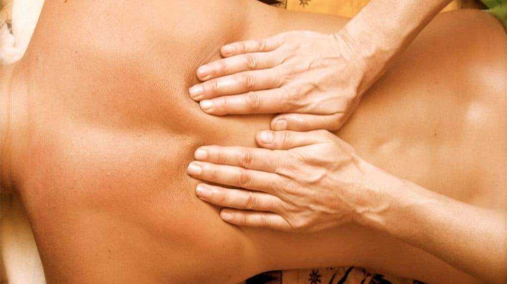 Массаж спины Вариант 1 смотреть онлайн