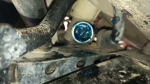 Меняем рулевые тяги и наконечники Весты. Подробное видео.