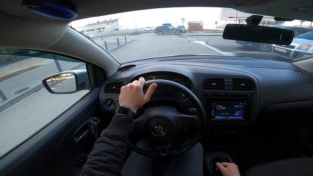 VW POLO