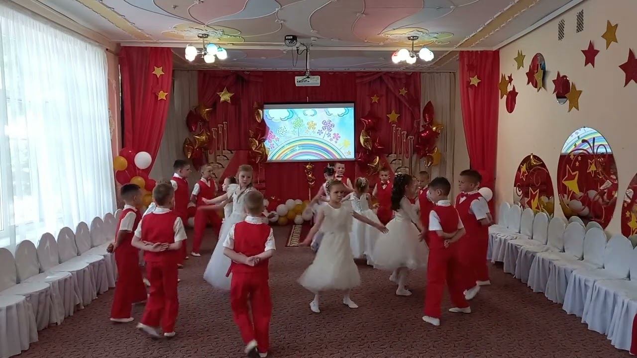 Вальс когда мало девочек. Танец на выпускной. Вальс на выпускной смотреть онлайн