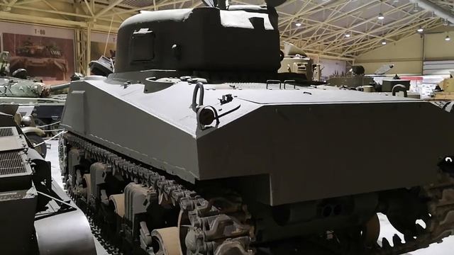 Ну не похож ваш Шерман на средний танк. С днём Победы смотреть онлайн