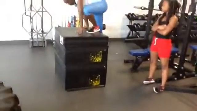 Plyo training seated jumps смотреть онлайн