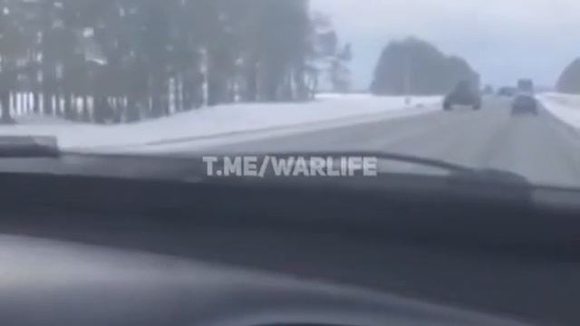 🇷🇺Передвижение БТРов в Брянской области (17.02.2022) смотреть онлайн