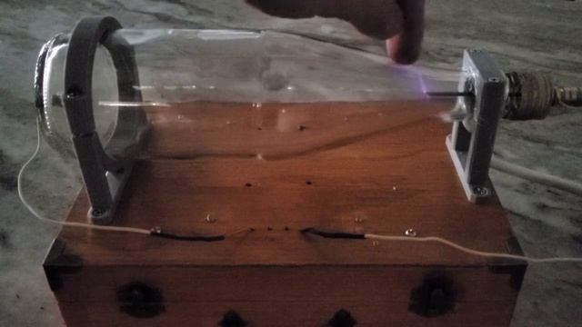 30,000 Volt Plasma Tube смотреть онлайн