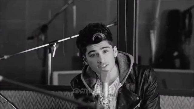 Summer Love x Little Things смотреть онлайн