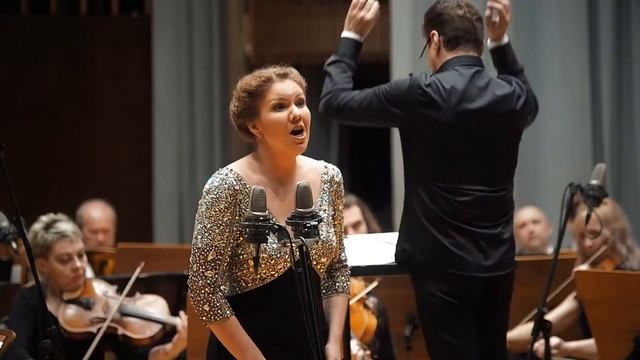 Gounod - Marguerite - Nadine Koutcher смотреть онлайн