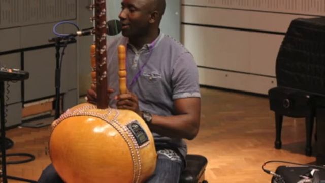 Sefo Kanuteh live on BBC Radio 3 смотреть онлайн