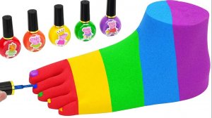 Как сделать радужные стопы и ногти на ногах с помощью кинетического песка