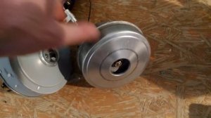 Ремонт старого пылесоса Toshiba.