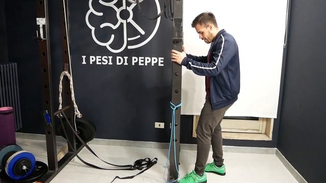 Home gym Sissy squat fai da te (o roman chair squat)| Panchetta economica смотреть онлайн