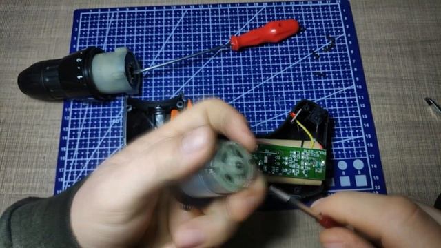 Fixing IKEA FIXA 7.2V Battery Drill That Won't Spin - Repair