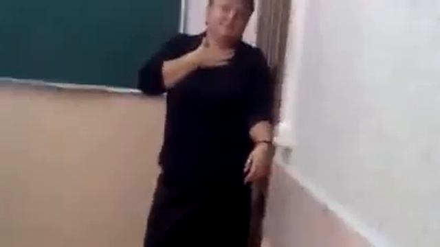 Студент первый раз пришел на пару за весь год D.mp4 смотреть онлайн