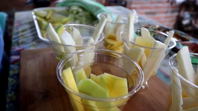 PREPARE VASOS LOCOS DE FRUTA🤤🥒🥭 смотреть онлайн