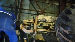 Демонтаж трубы шарнира кировца 1