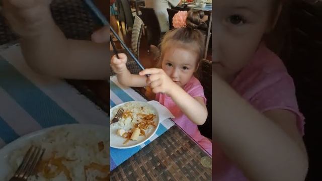 Хайнань отель Ликинг 4* Liking бухта Дадунхай, завтракаем. Сентябрь 2019 смотреть онлайн