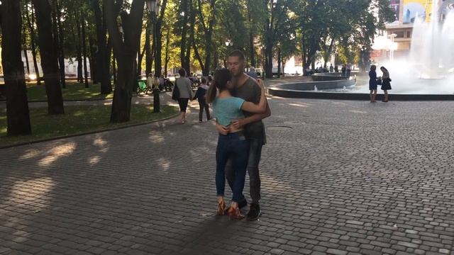 Mike & Ann Tarrax'O смотреть онлайн