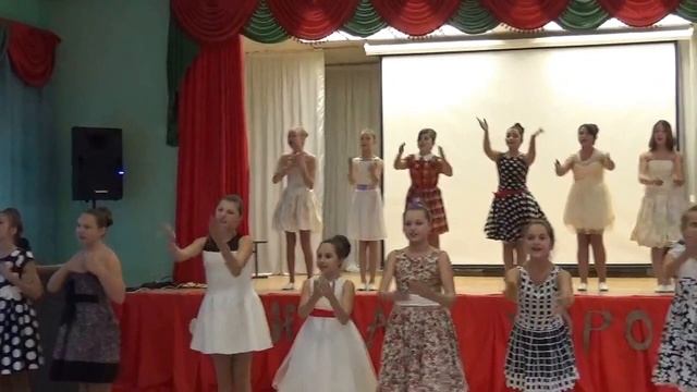 6 г класс МБОУ "Гимназия им. А.П.Чехова", песня из кинофильма "Девчата" смотреть онлайн