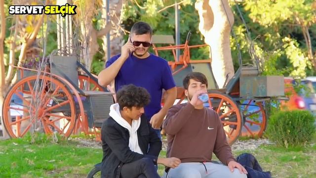 ARKADAN SARILIP TROLLEMEK !!- BANA ŞAKA YAPTIR !!( BÖLÜM 2 )- SOSYAL DENEY смотреть онлайн