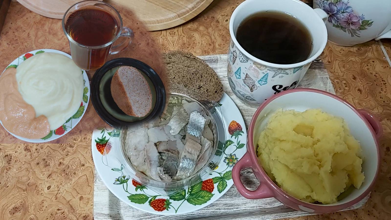 Мой пост, день 42~й. Рыбный день))) Икра, картошечка, селедочка))) смотреть онлайн