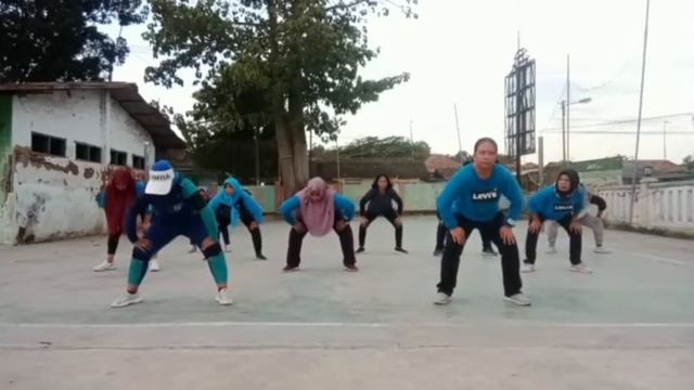 TIARA / Cooling Down / Komunitas Senam Penganjang / Indramayu смотреть онлайн