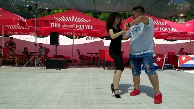 Paul y Anabell [Bailemos - Grupo Extra] @ Odessa Sensual Fest 2017 смотреть онлайн