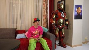 Мои РОДИТЕЛИ СУПЕРГЕРОИ !