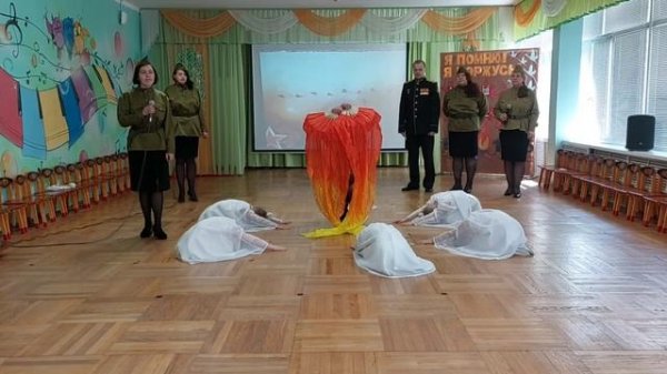 2_5460627935599813765.mp4