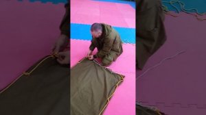 носилки из плащпалатки