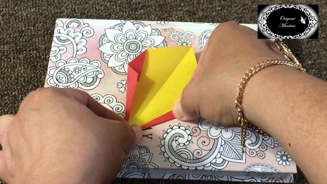 Origami Maniacs 316: Striped Star Flower смотреть онлайн