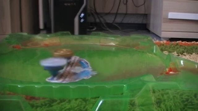 Бейблэйд Спрайзен Реквием (Spryzen Requiem) - распаковка, обзор, битвы. Фирма - SB. смотреть онлайн