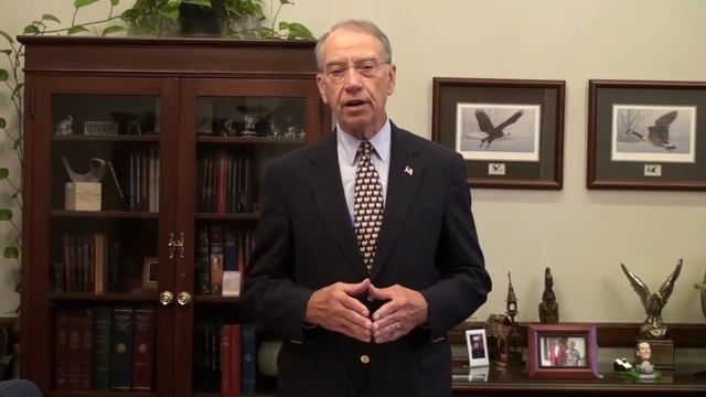 Ask Chuck: ATF's Operation Fast and Furious and Washington Working Together смотреть онлайн