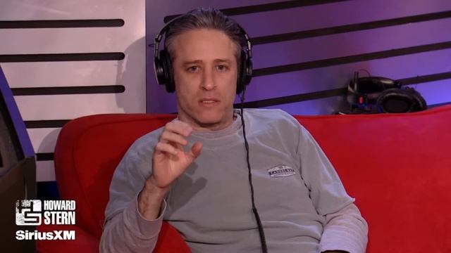 Jon Stewart Talks Best and Worst Oscars Hosts (2006) смотреть онлайн