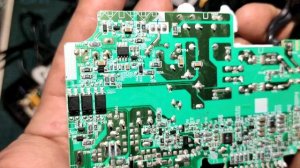 DCB1104 120V and DCB1104 230V DeWalt