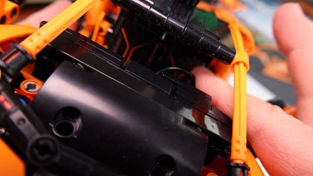 Aus Grün wird Orange: Review LEGO Lamborghini Huracán Tecnica Orange (Technic Set 42196) смотреть онлайн