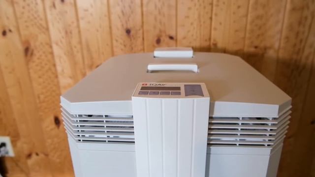 IQAir Health Pro Plus Air Purifier Review (We Tried It) смотреть онлайн